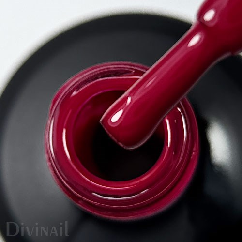 Divinail 15мл Garnet 144 Классическая серия 12307144